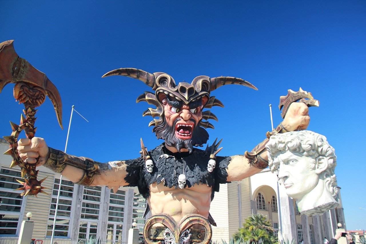 Tuscany Festivals: The Viareggio Carnival