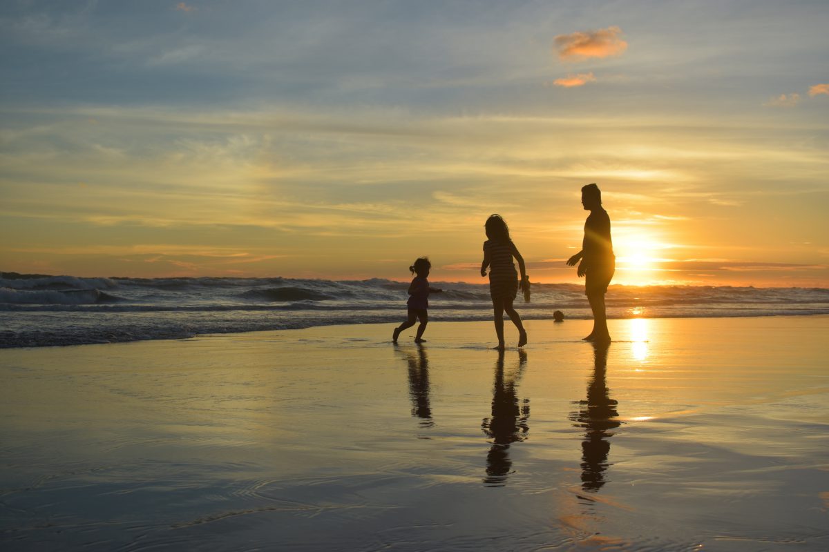 Eight tips for travelling with children