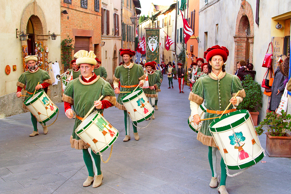 Your complete guide to festivals in Tuscany this October Blog by