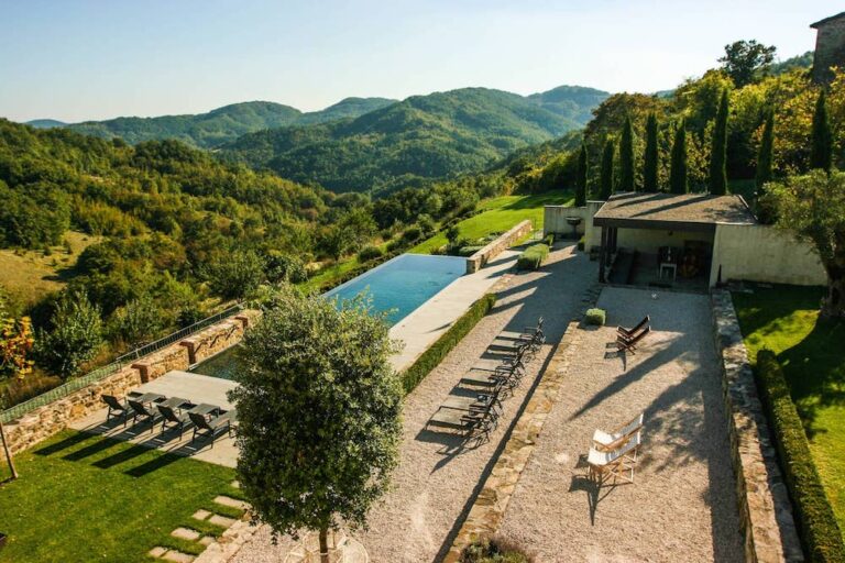 Three Italian Villas with tennis courts Blog by Bookings For You