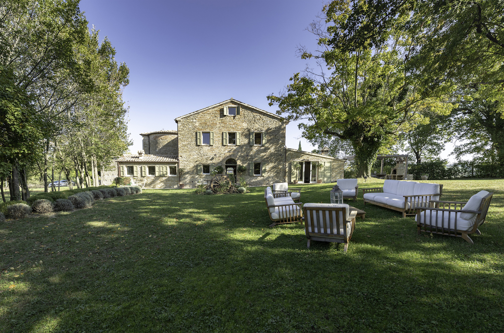 Italy villa rentals for 2024