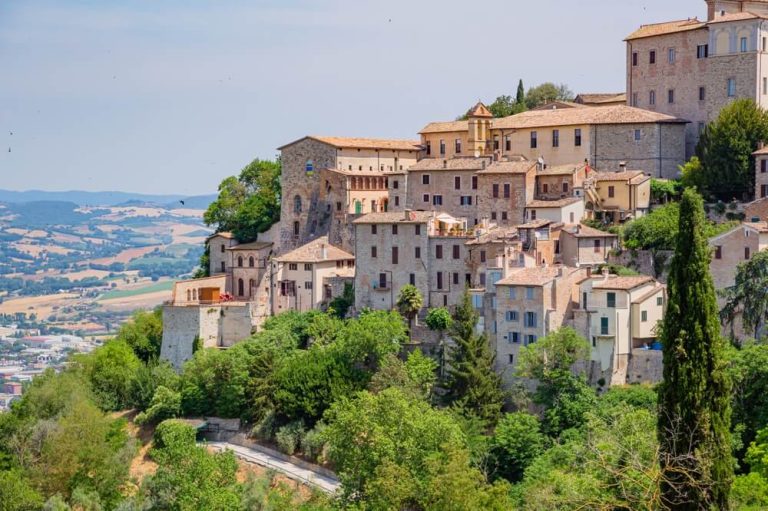 Umbria travel guide